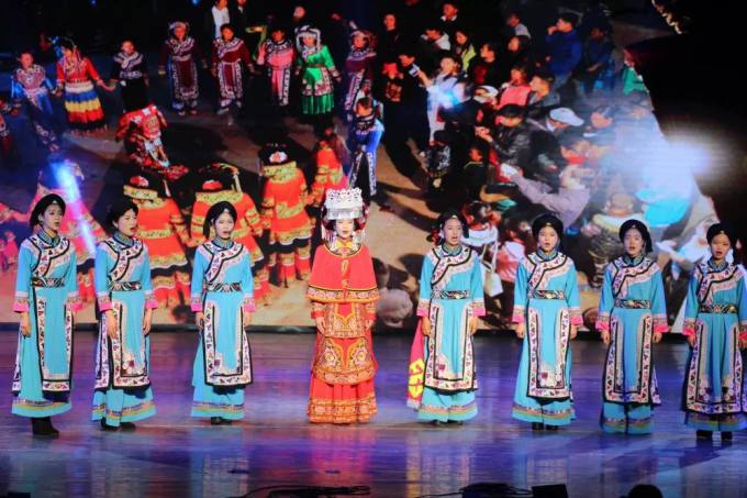 哭 嫁 歌《 大 雁 往 南 飞 》1.jpg