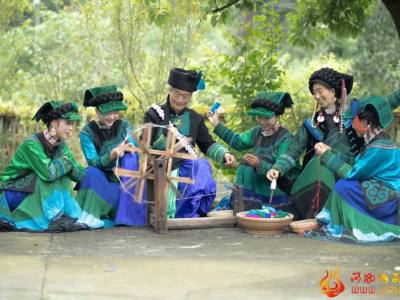 绣梦彝乡：彝族刺绣传承人阿西巫之莫的彝绣人生