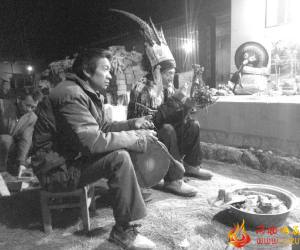视觉文本与史诗口头文本的互文性——以彝族毕颇身体装饰及祖师坛神像为中心