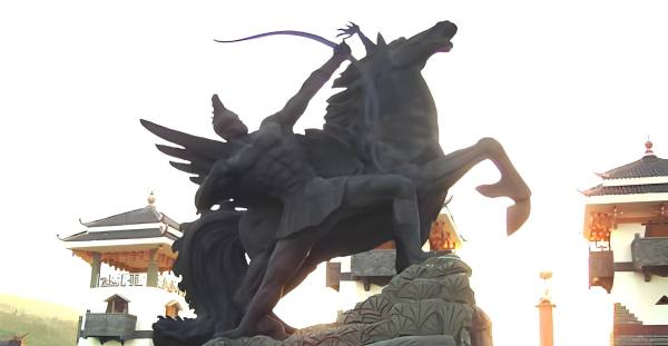 刘亚虎：彝族史诗在南方民族文学史上的地位与价值