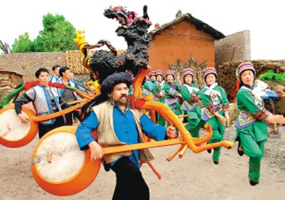 火把与三弦共舞 2012景东彝族自治县三弦狂欢节