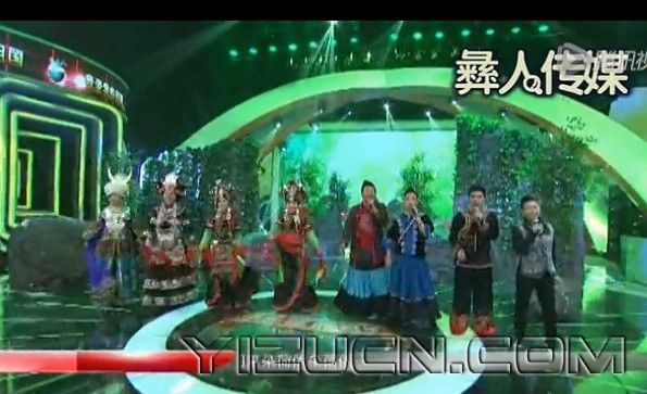 中国彝族网特别推荐《彝山杜鹃红》大白嗓合唱团亲情演绎