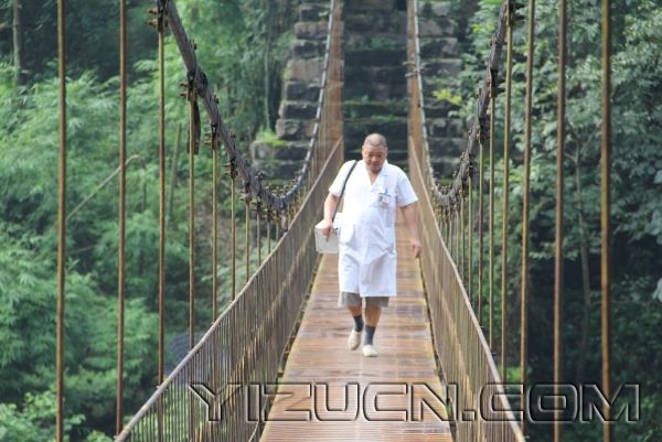 最美卫生人“成麻风” 扎根山区三十一载——记宜宾市屏山县“抗麻医生”成斌