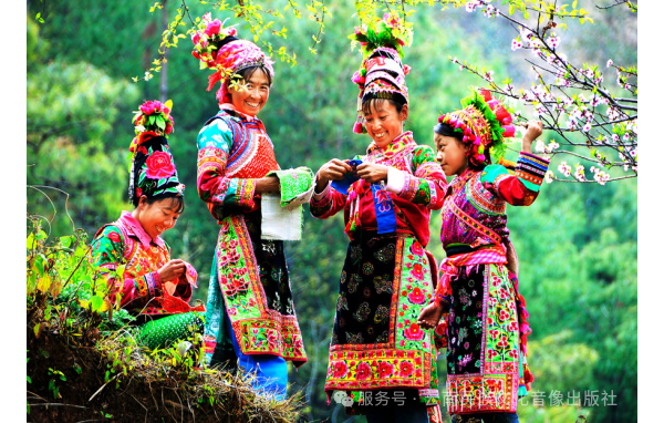 彝乡旅游：一座800年历史的琢木郎村