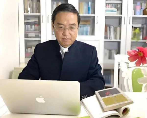 王明贵：彝族文化13问之古彝文起源于何时？