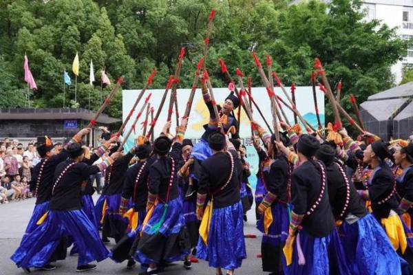 初读《我从凉山来》