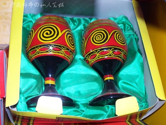 精装木啤酒杯.jpg